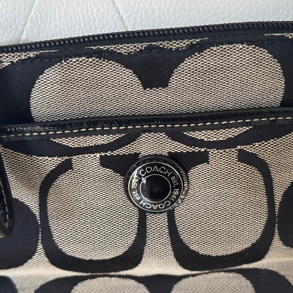 Coach Monogram Crossbody Bag With Adjustable handles ( PREOWNED) - Picture 5 of 15